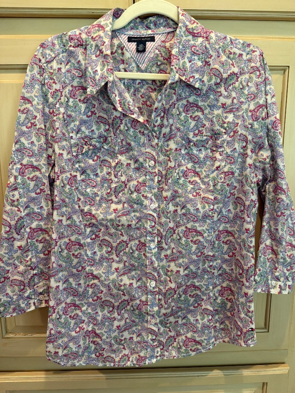 Tommy Hilfiger Women’s 3/4 sleeve Paisley button down shirt